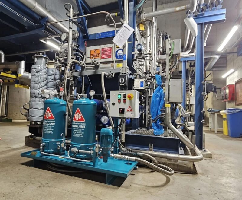 Paranna voitelu- ja hydrauliikkaöljyn puhtautta vuokrasuodattimella